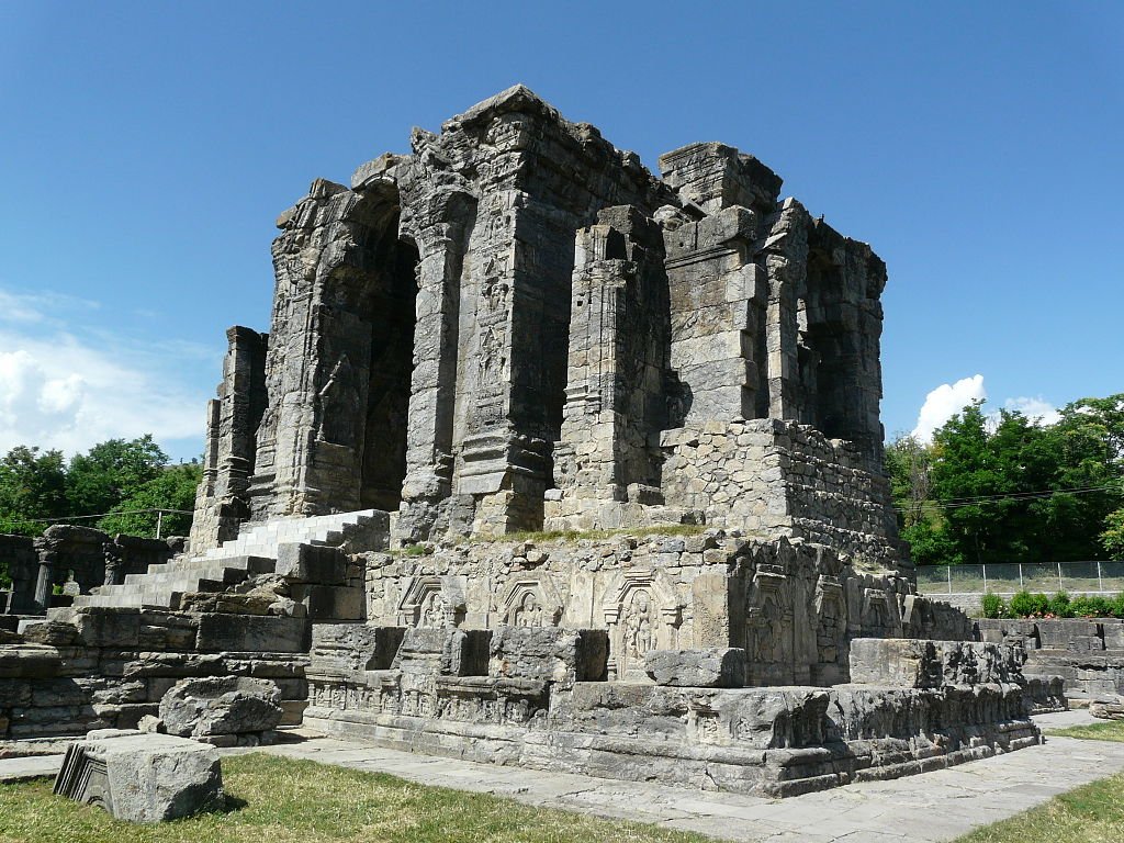 1024px-Martand_Sun_Temple_Central_shrine_(6133772365)